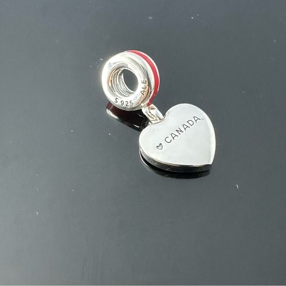 Pandora Canada Flag Maple Leaf Dangle Charm 925 Ale Silver With Gift Box #35 - Picture 2 of 5